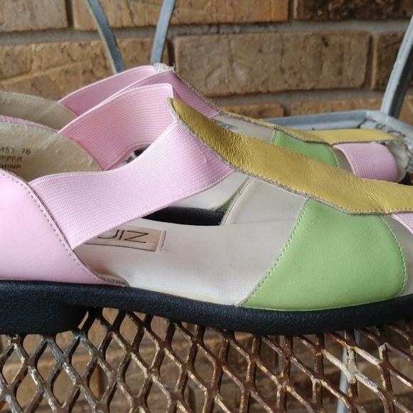 Cutest Sz 8 Vintage Pastel Tacky Sandels - Picture 4 of 7